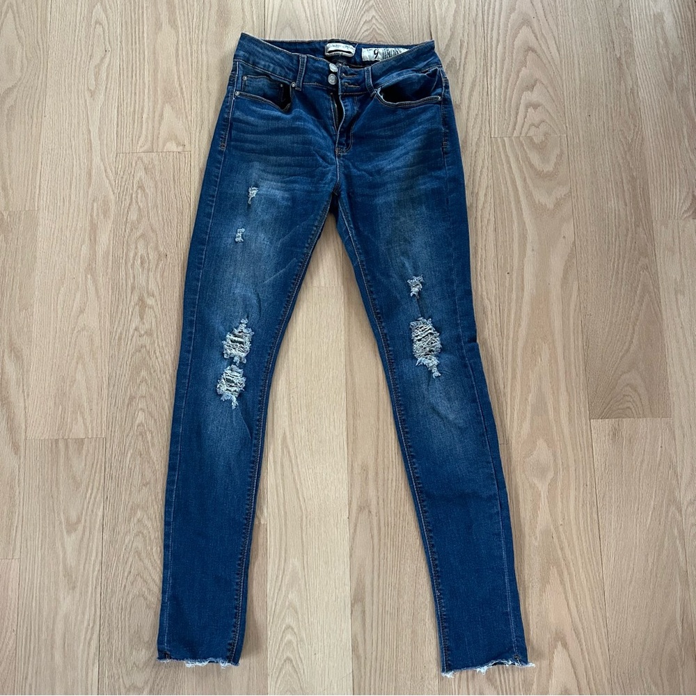 Size 9 Semi High Waisted Skinny Jeans
